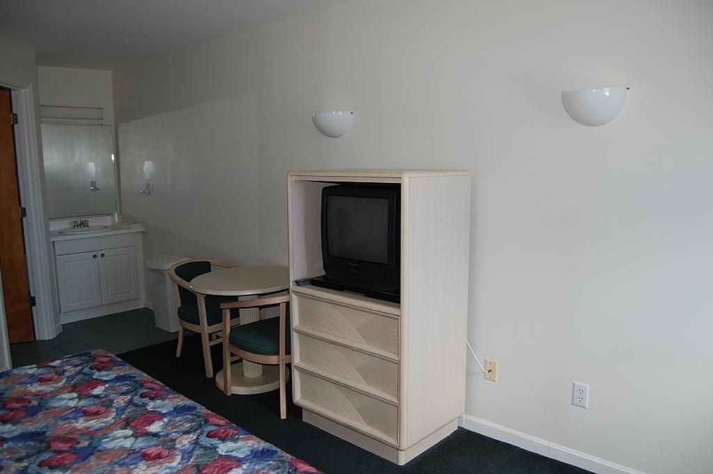 Point 1 Resort & Motel Уэстерли Экстерьер фото